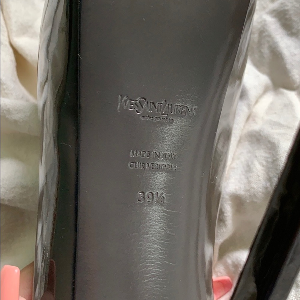 Yves Saint Laurent Grey Leather Platform Pumps - Picture 3 of 8
